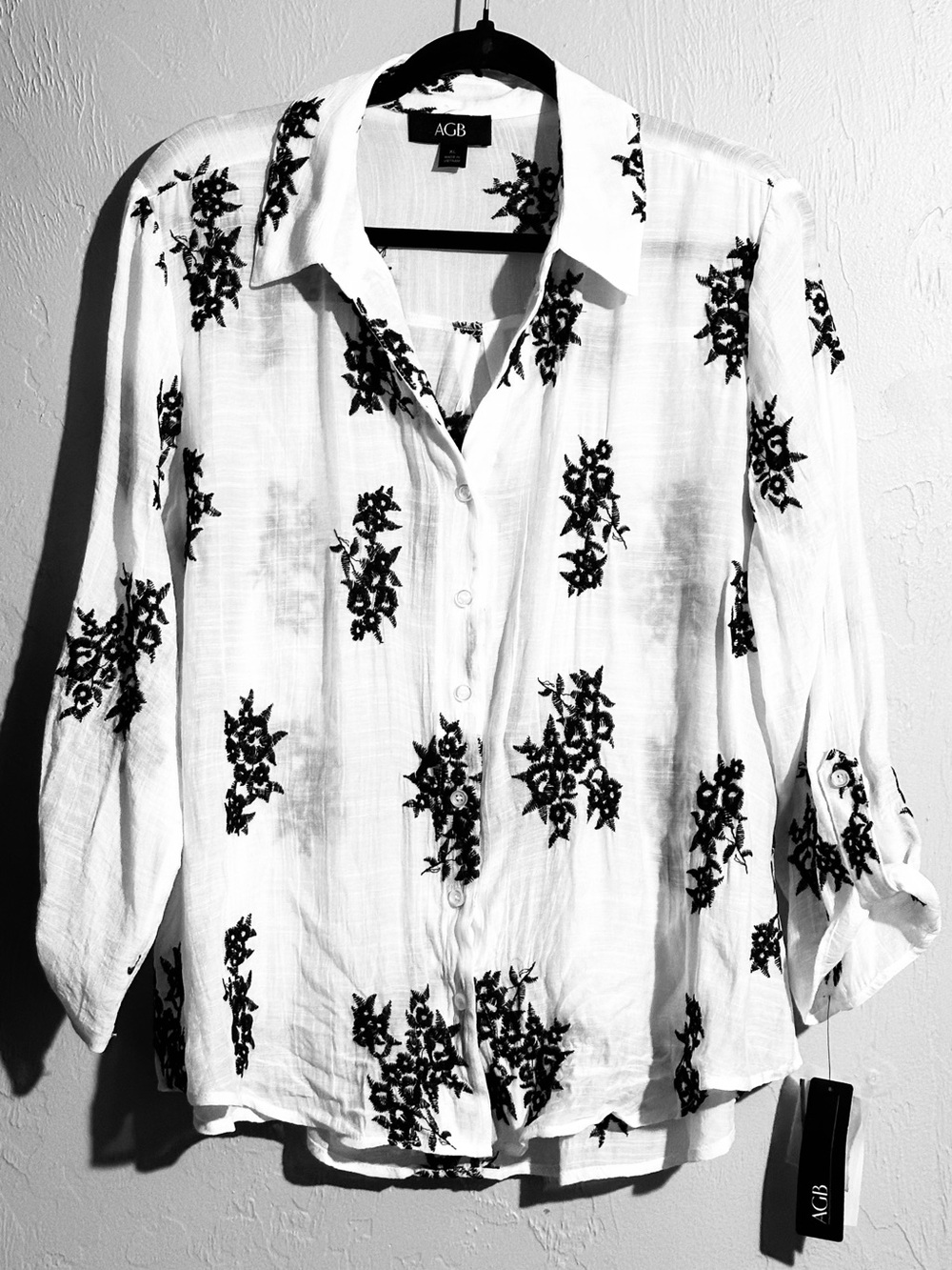 AGB White Crinkle Gauze Embroidered Boho Lace Button Down Top XL Boho Tie Sleeve